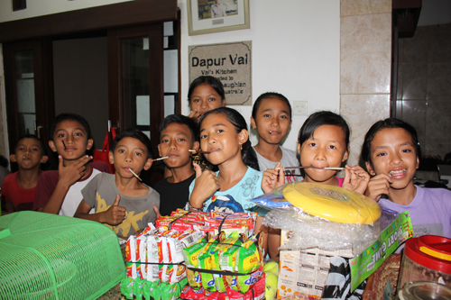 Food Donation to our children at Taman Permata Hati – Bali Orphan Day ...
